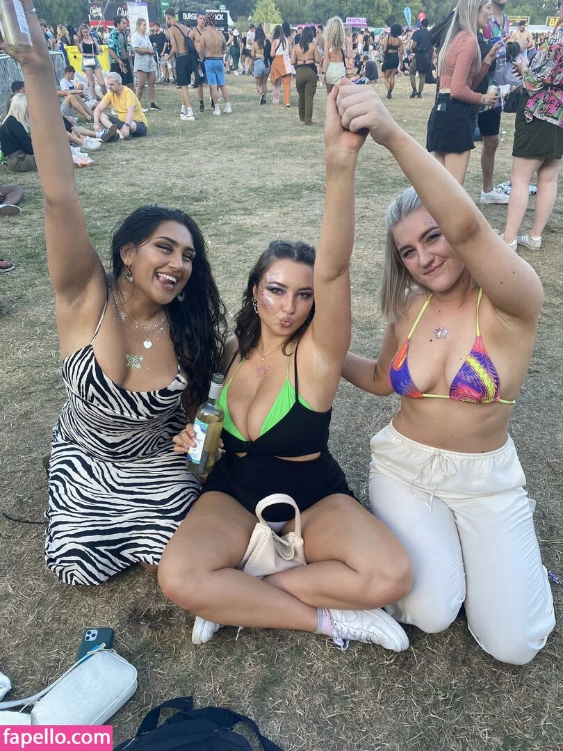 Lydia Harrison Onlyfans Photo Gallery 