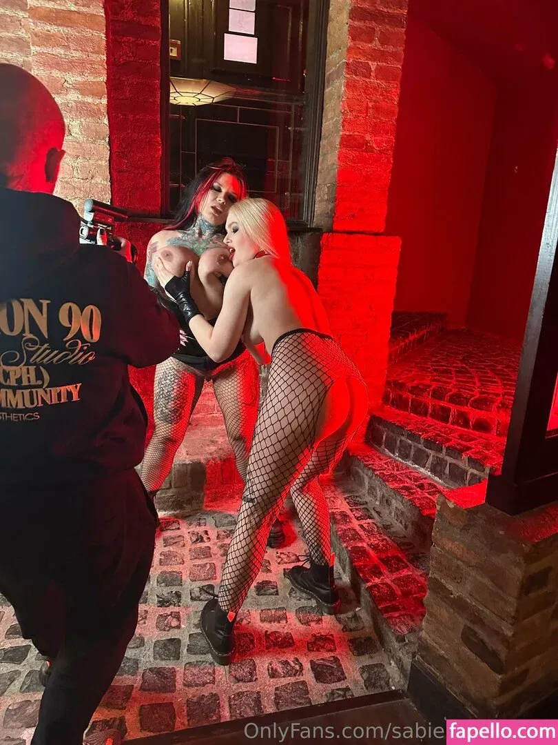 Sabien Demonia Onlyfans Photo Gallery 