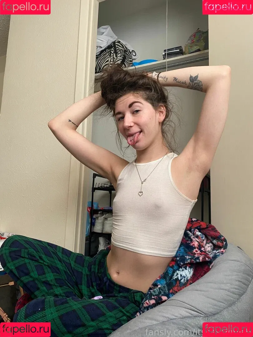 itscassiebish Onlyfans Photo Gallery 