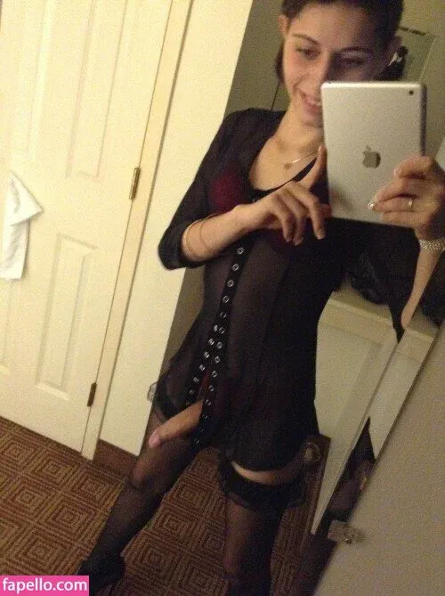 itscassiebish Onlyfans Photo Gallery 