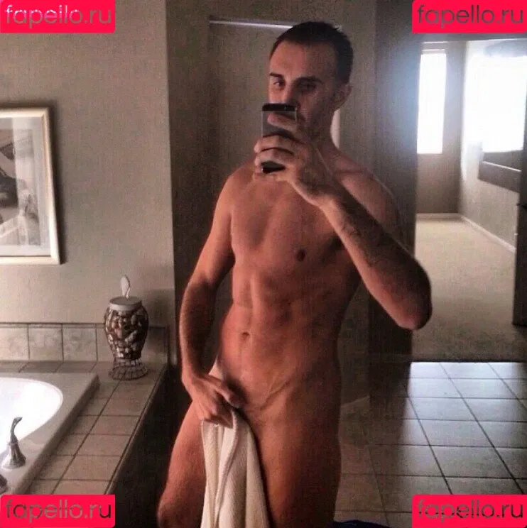 Keiran Lee Onlyfans Photo Gallery 