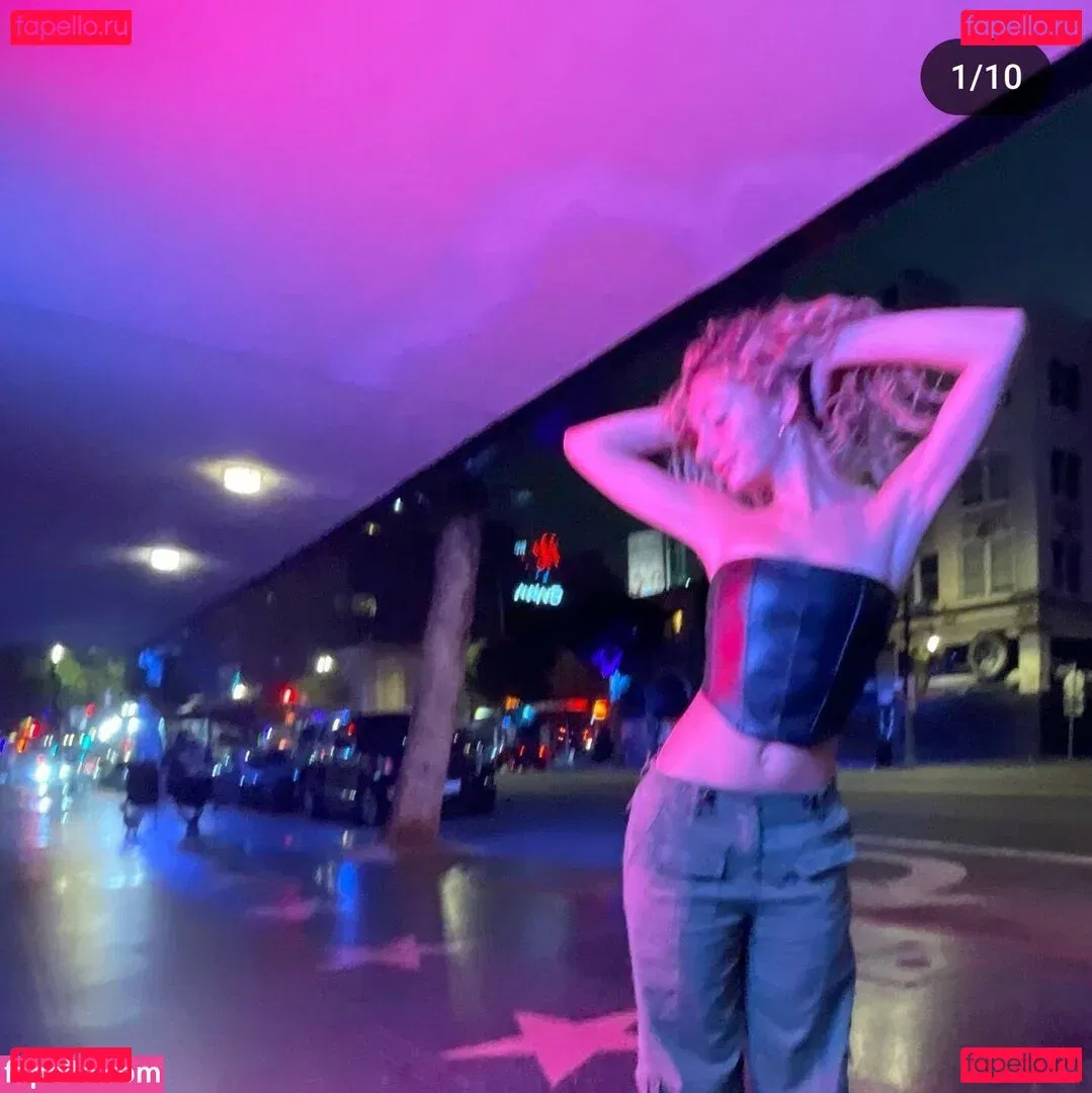 Julia Dicesare Onlyfans Photo Gallery 