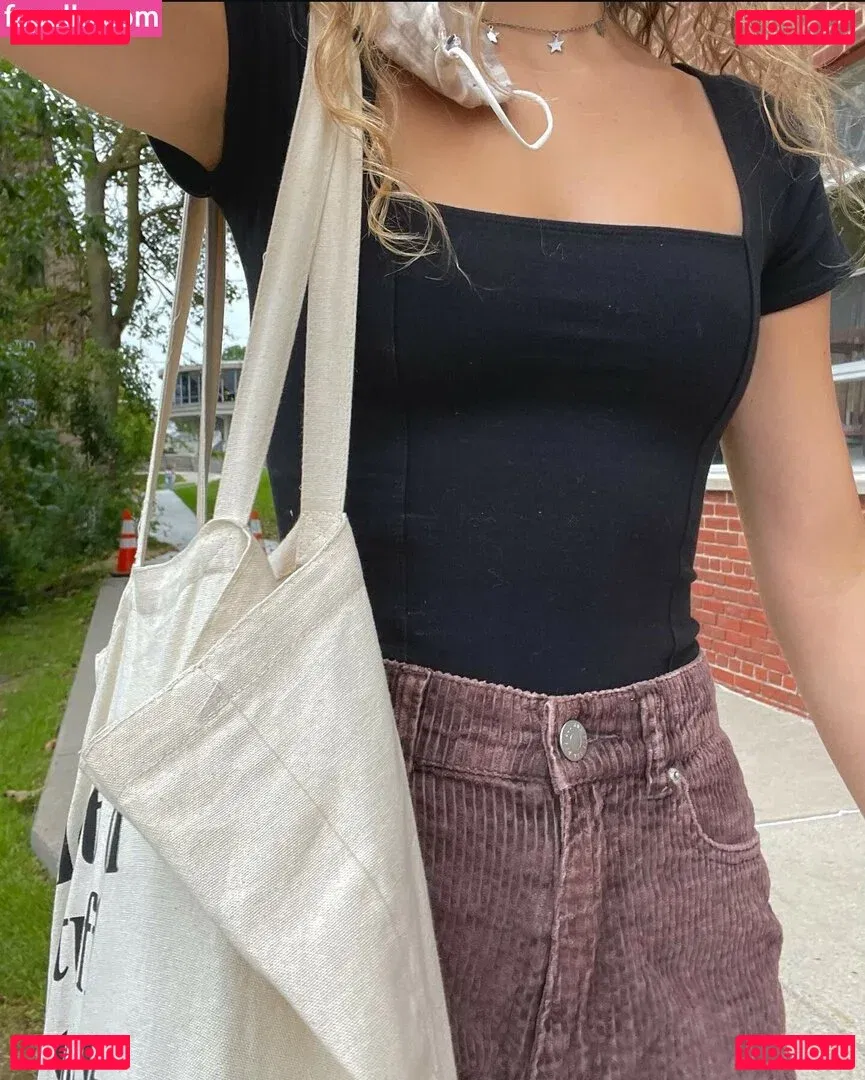 Julia Dicesare Onlyfans Photo Gallery 