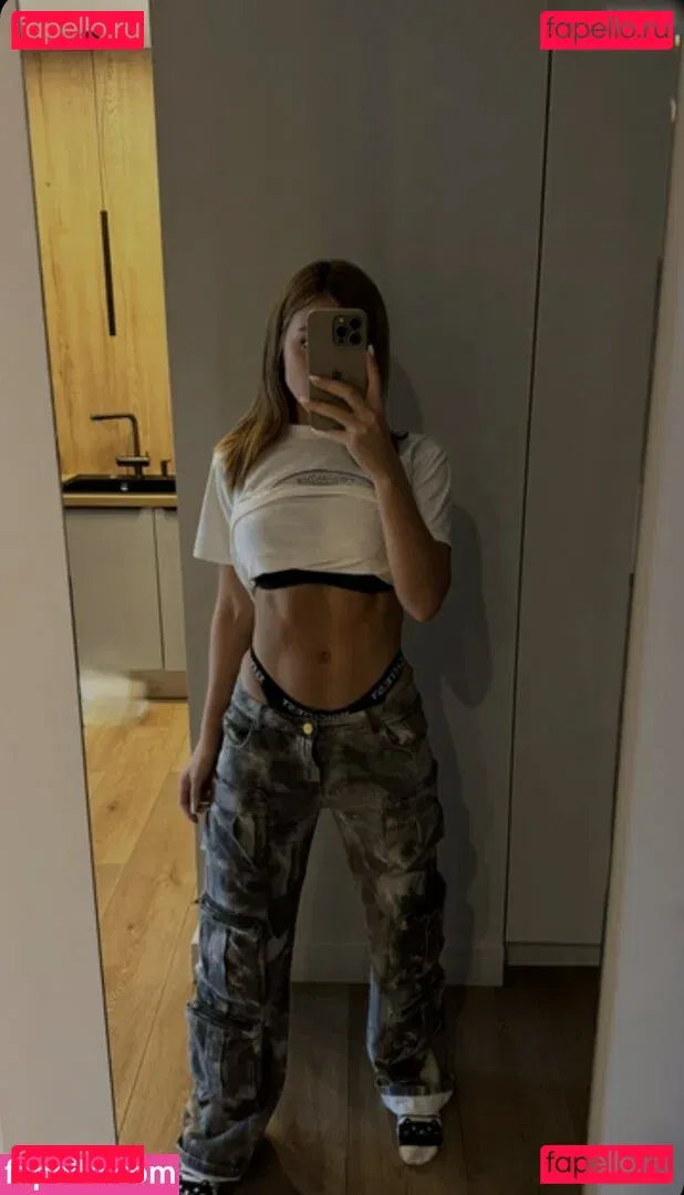 Lizaveta Onlyfans Photo Gallery 