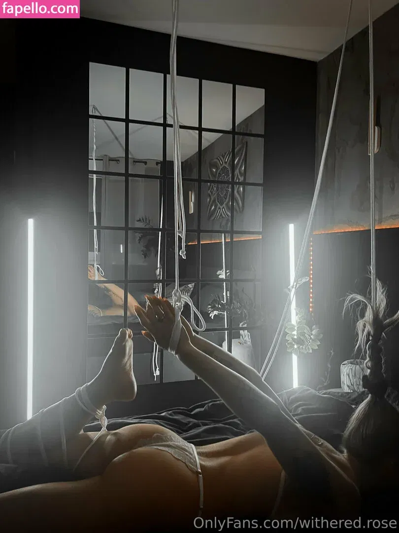 withered.rose Onlyfans Photo Gallery 