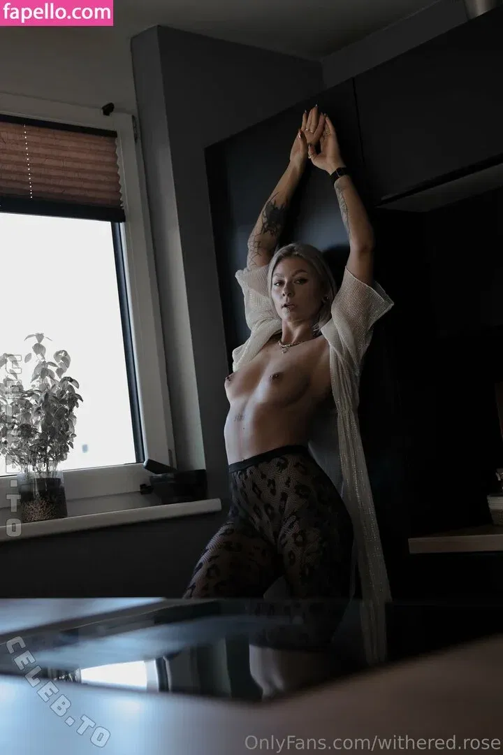 withered.rose Onlyfans Photo Gallery 