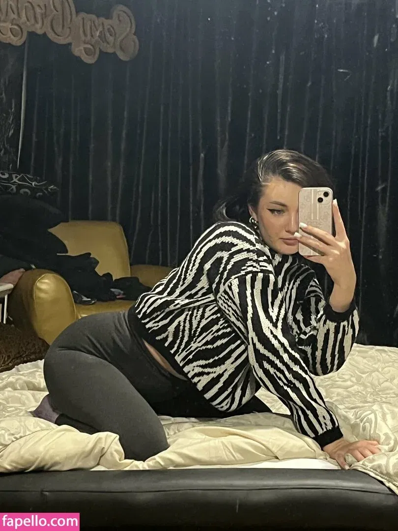 KateMeina Onlyfans Photo Gallery 