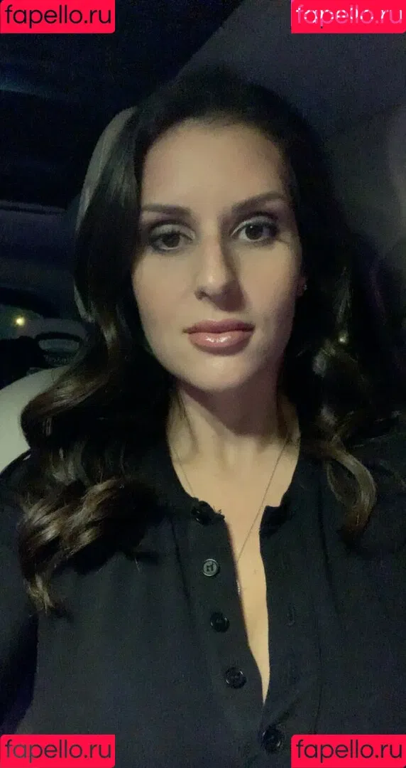 Sexy Wife Onlyfans Photo Gallery 