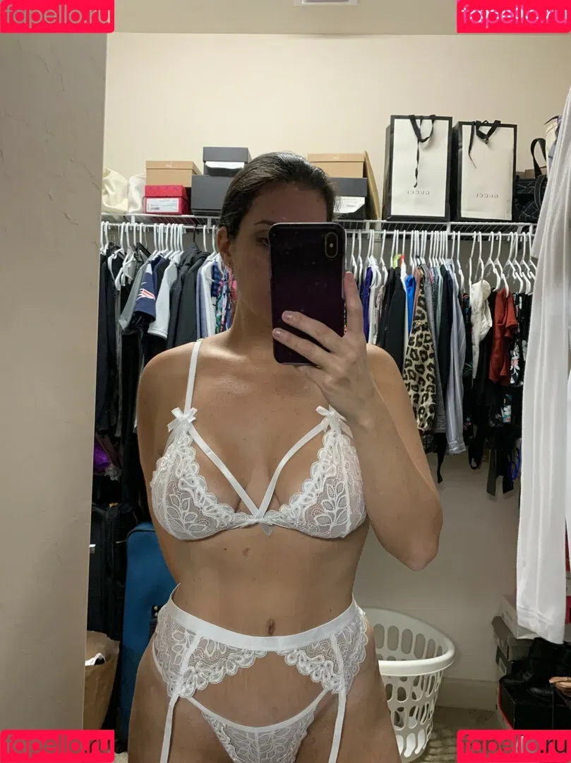Sexy Wife Onlyfans Photo Gallery 