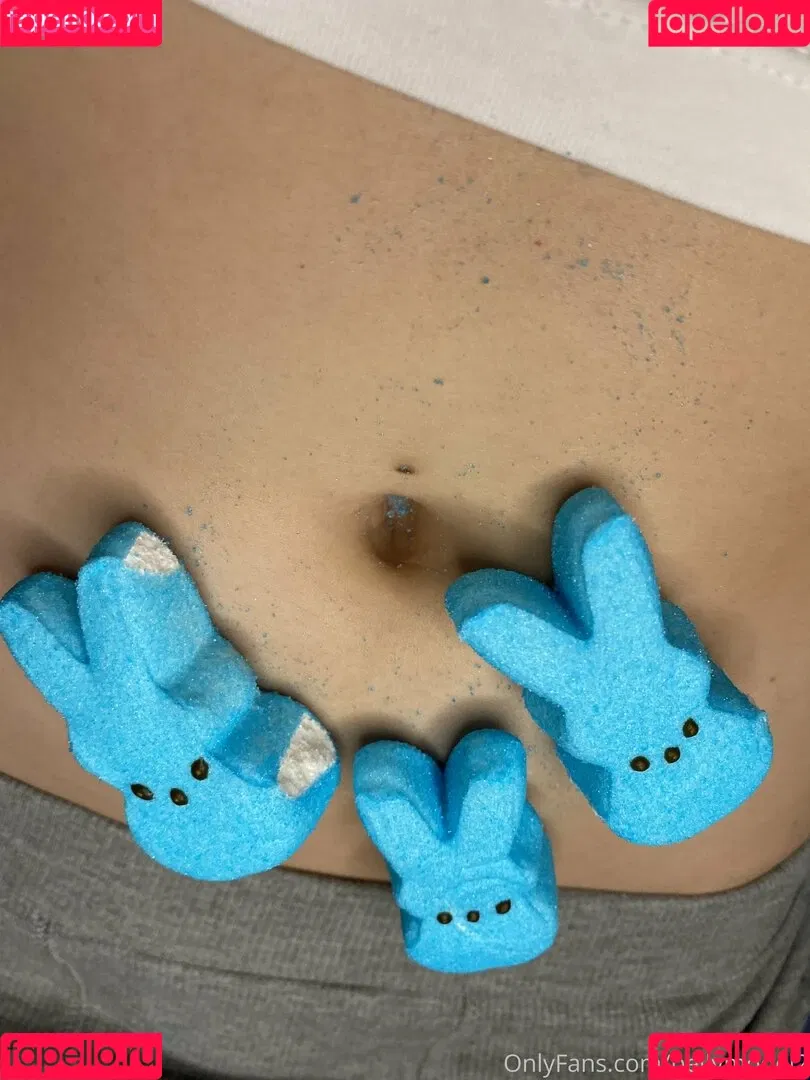 bellymodel2 Onlyfans Photo Gallery 