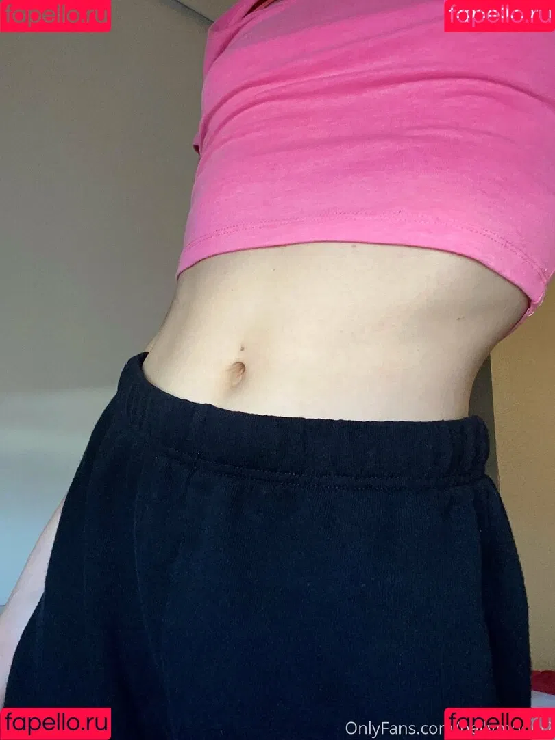 bellymodel2 Onlyfans Photo Gallery 
