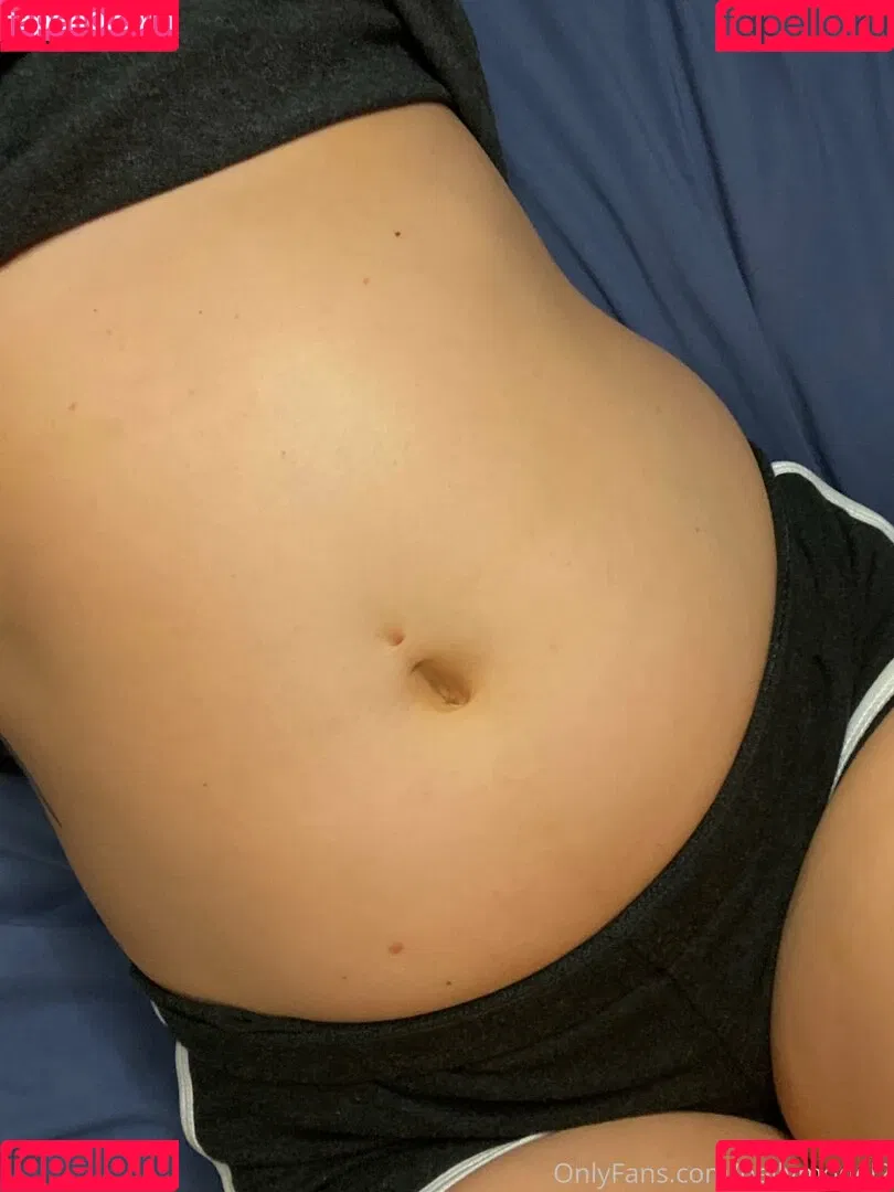 bellymodel2 Onlyfans Photo Gallery 