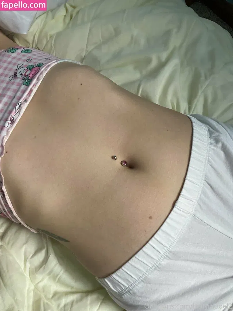 bellymodel2 Onlyfans Photo Gallery 