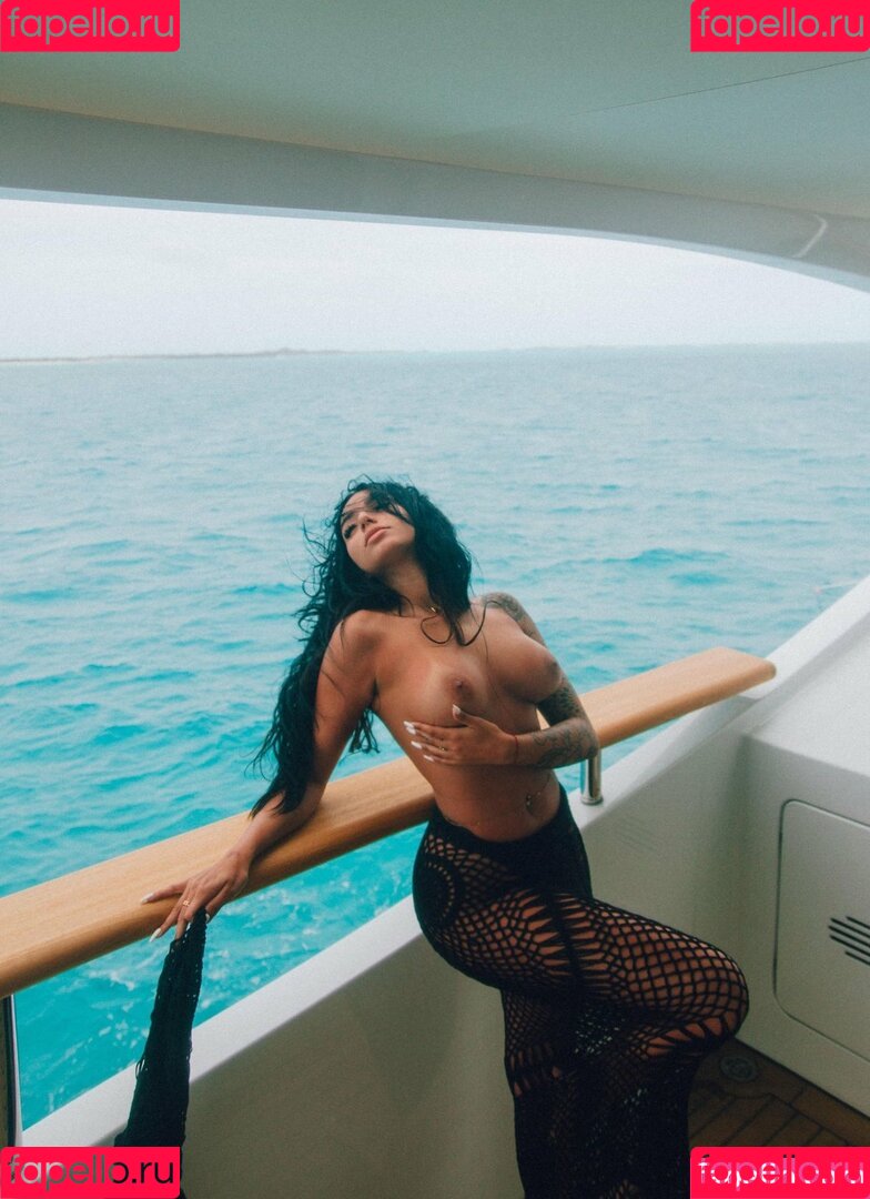 notyans Onlyfans Photo Gallery 