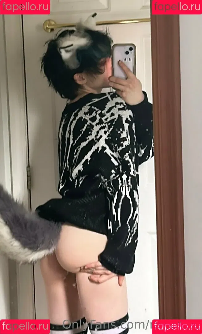 milkw0lf Onlyfans Photo Gallery 
