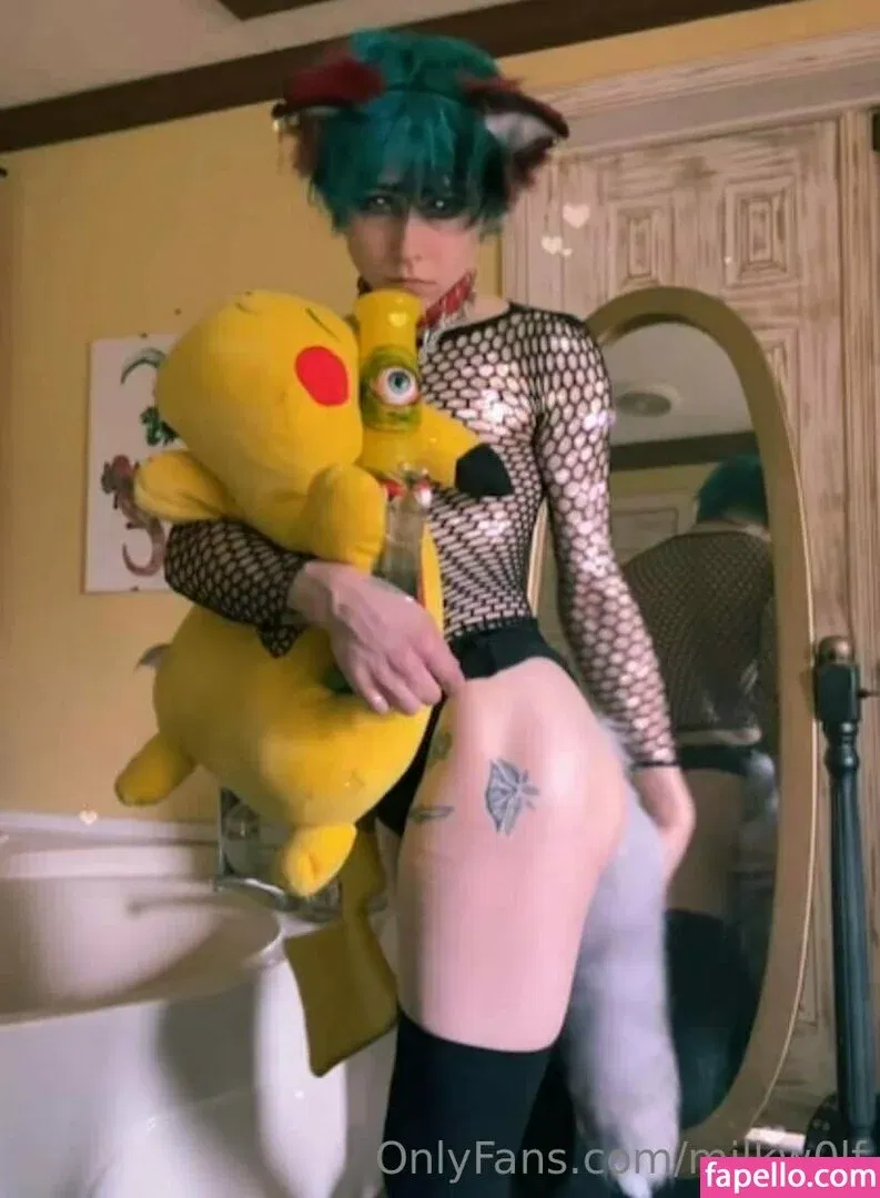 milkw0lf Onlyfans Photo Gallery 