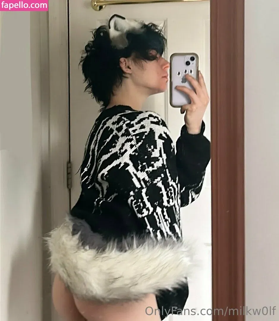milkw0lf Onlyfans Photo Gallery 