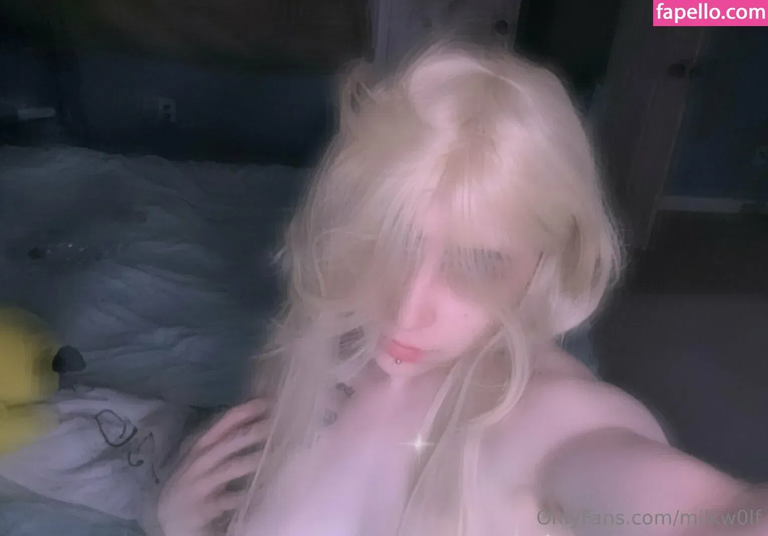 milkw0lf Onlyfans Photo Gallery 