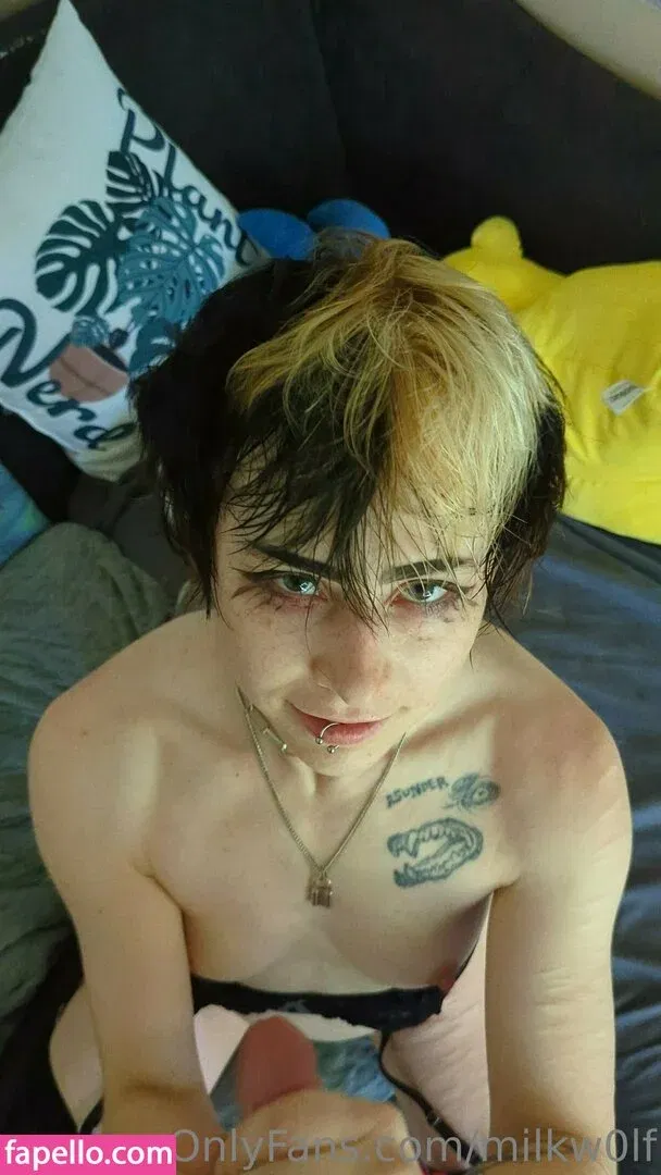milkw0lf Onlyfans Photo Gallery 