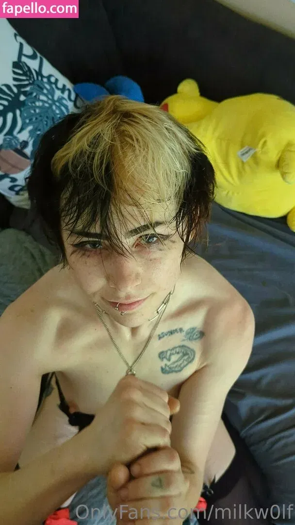 milkw0lf Onlyfans Photo Gallery 