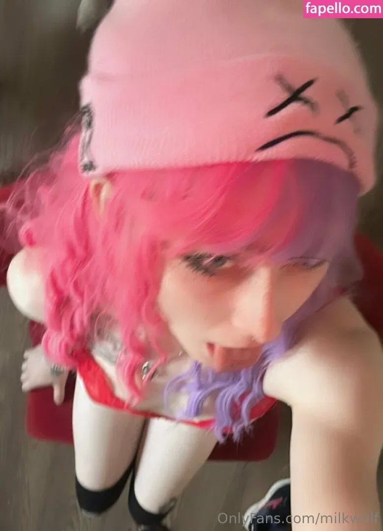 milkw0lf Onlyfans Photo Gallery 