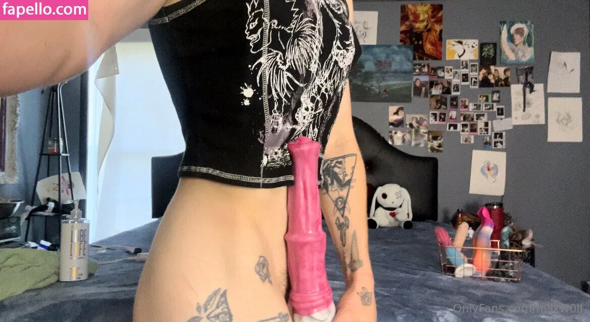 milkw0lf Onlyfans Photo Gallery 