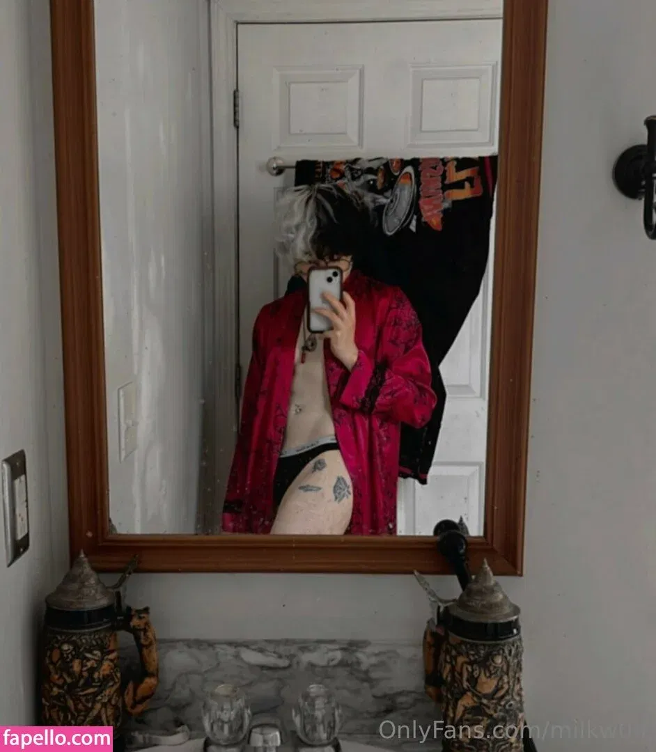 milkw0lf Onlyfans Photo Gallery 