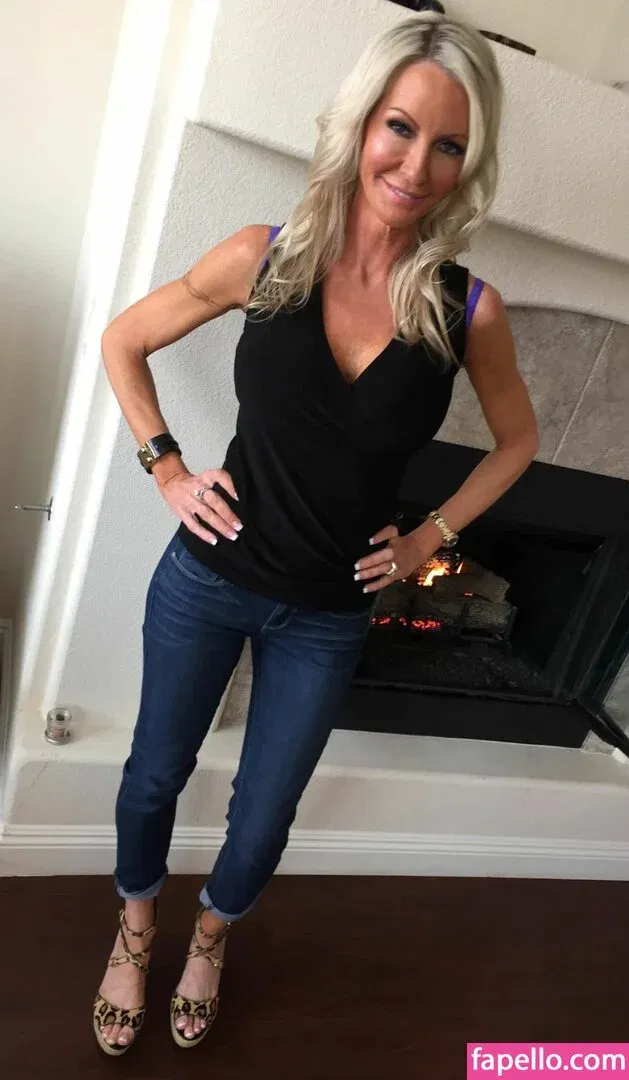 emster6969 Onlyfans Photo Gallery 