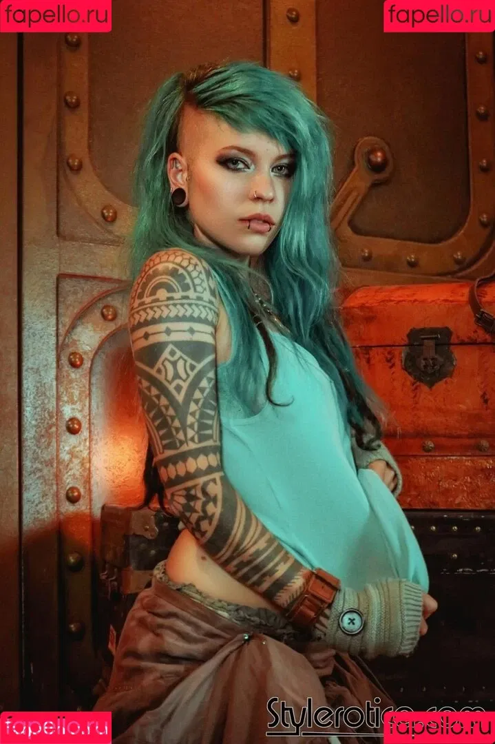 Noemi Riot Onlyfans Photo Gallery 