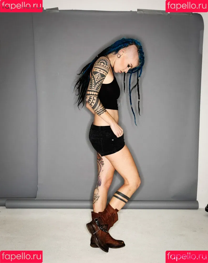 Noemi Riot Onlyfans Photo Gallery 