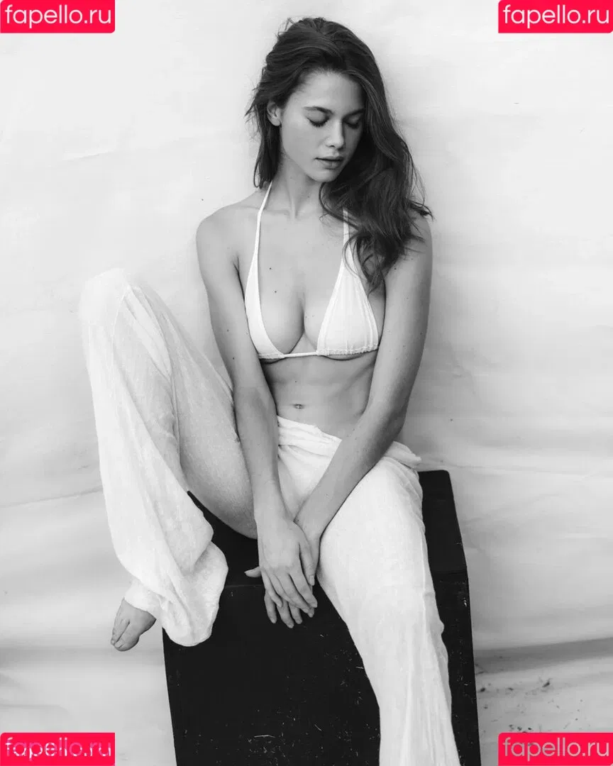Michelle Ellyse Schlaman Onlyfans Photo Gallery 