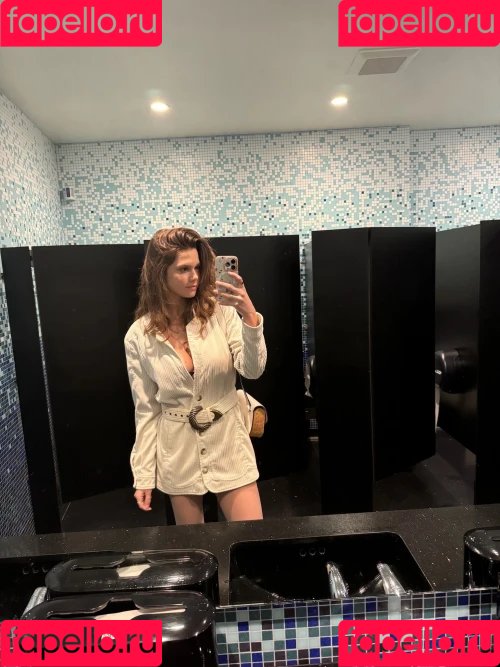 Michelle Ellyse Schlaman Onlyfans Photo Gallery 