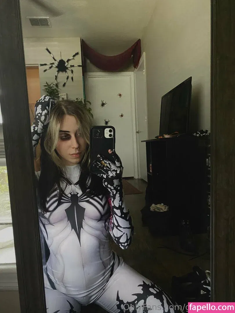 Izanamifox Onlyfans Photo Gallery 