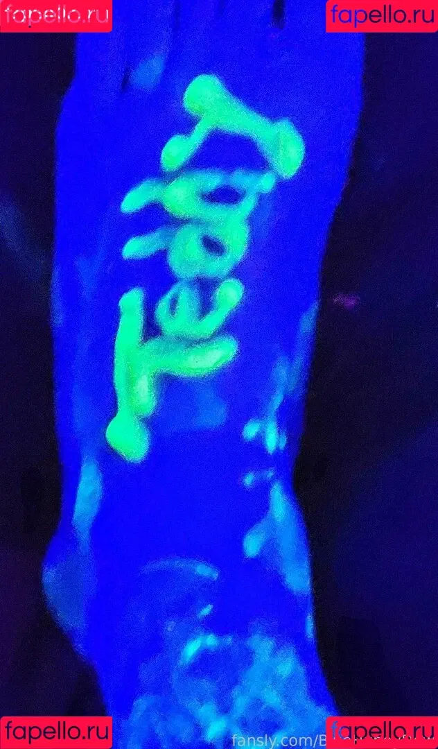 BlueHuneyDew Onlyfans Photo Gallery 