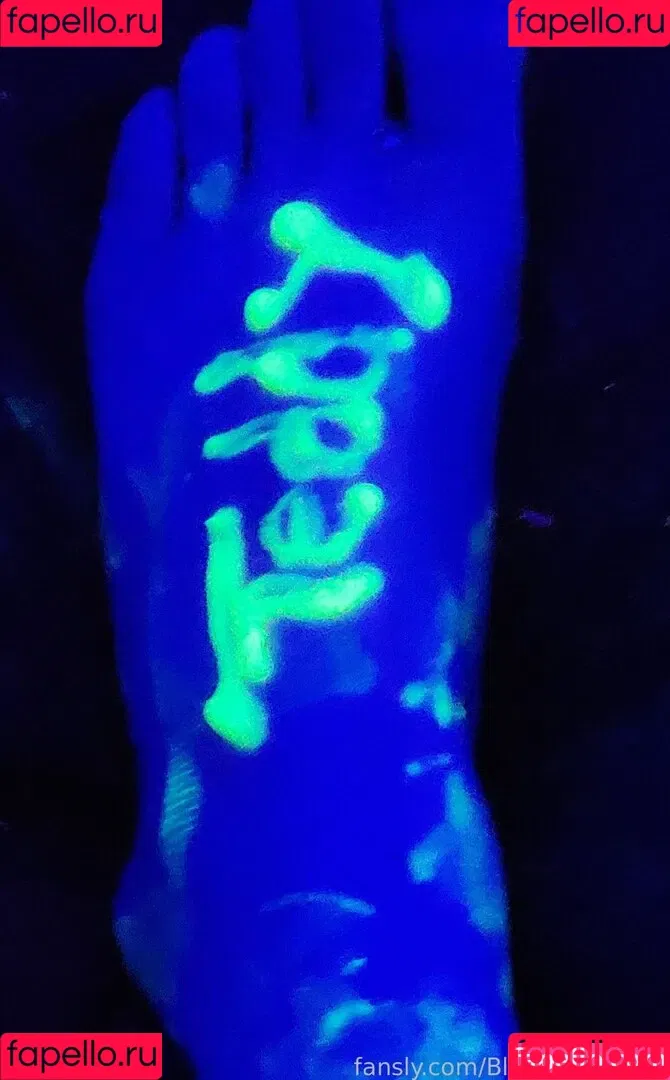 BlueHuneyDew Onlyfans Photo Gallery 