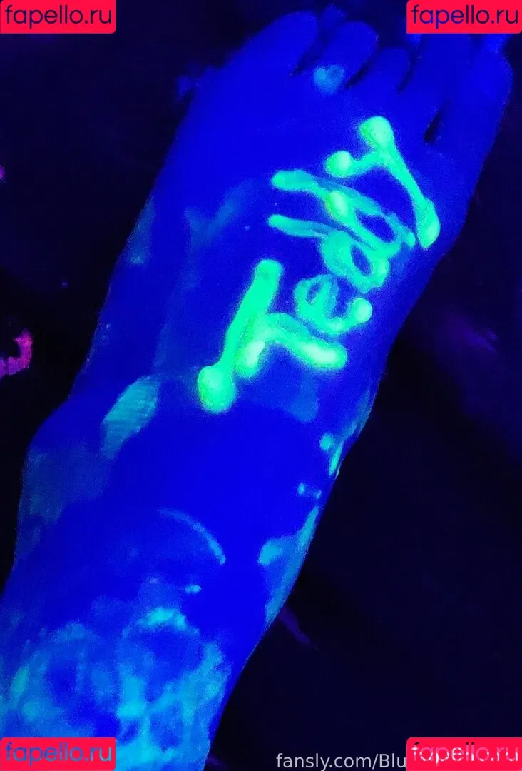 BlueHuneyDew Onlyfans Photo Gallery 