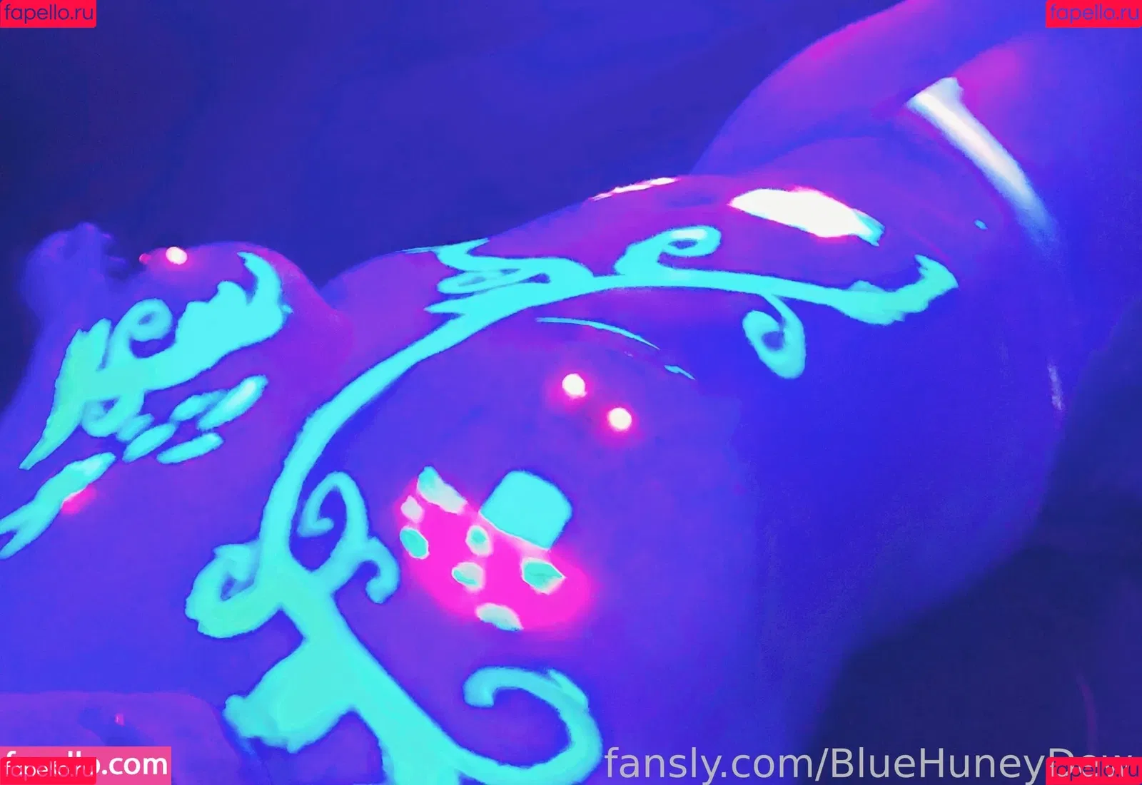 BlueHuneyDew Onlyfans Photo Gallery 