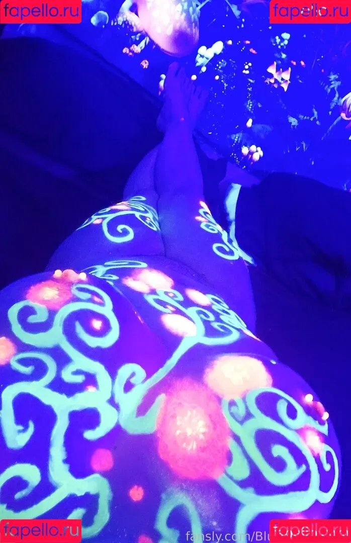 BlueHuneyDew Onlyfans Photo Gallery 