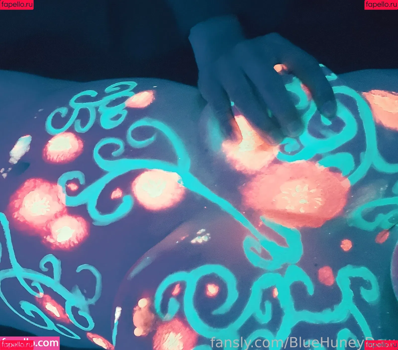 BlueHuneyDew Onlyfans Photo Gallery 