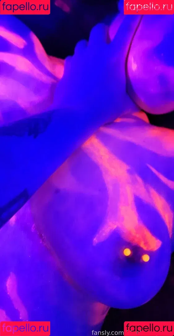 BlueHuneyDew Onlyfans Photo Gallery 