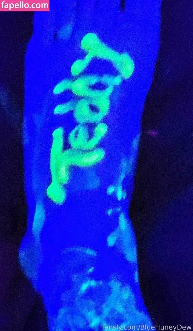 BlueHuneyDew Onlyfans Photo Gallery 