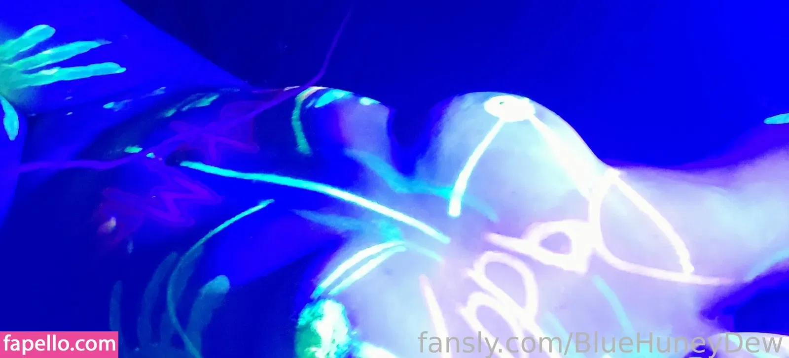 BlueHuneyDew Onlyfans Photo Gallery 