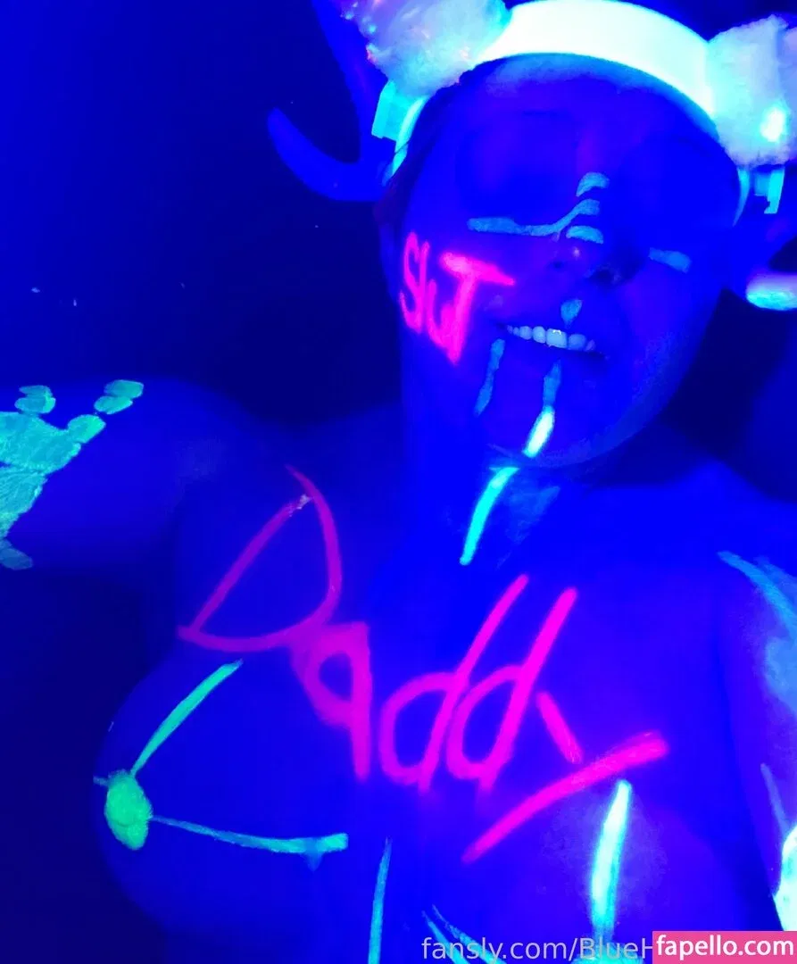 BlueHuneyDew Onlyfans Photo Gallery 