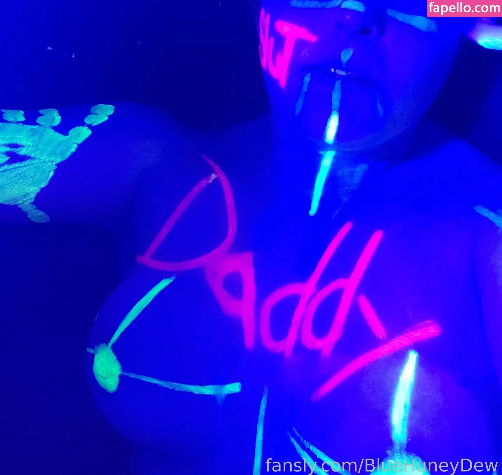 BlueHuneyDew Onlyfans Photo Gallery 