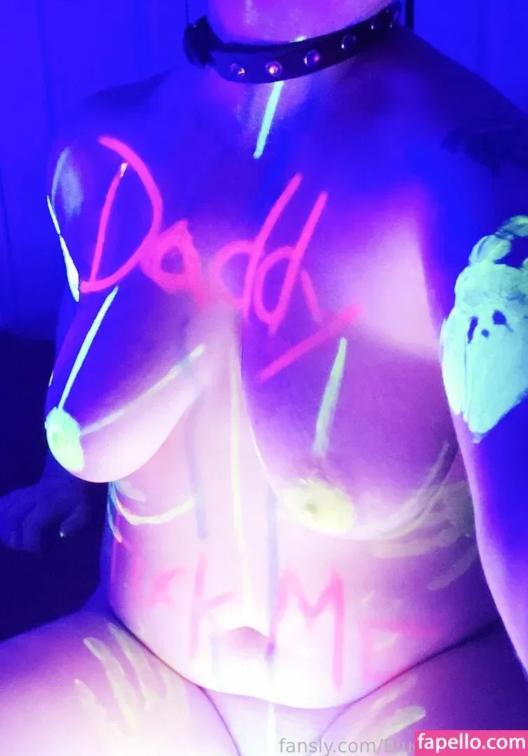 BlueHuneyDew Onlyfans Photo Gallery 