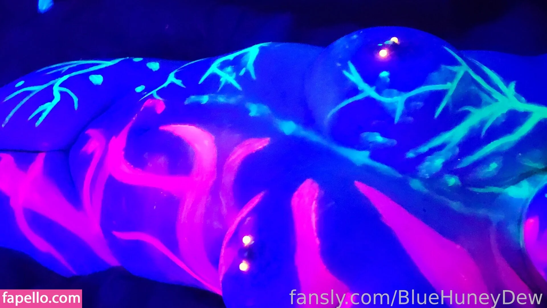 BlueHuneyDew Onlyfans Photo Gallery 