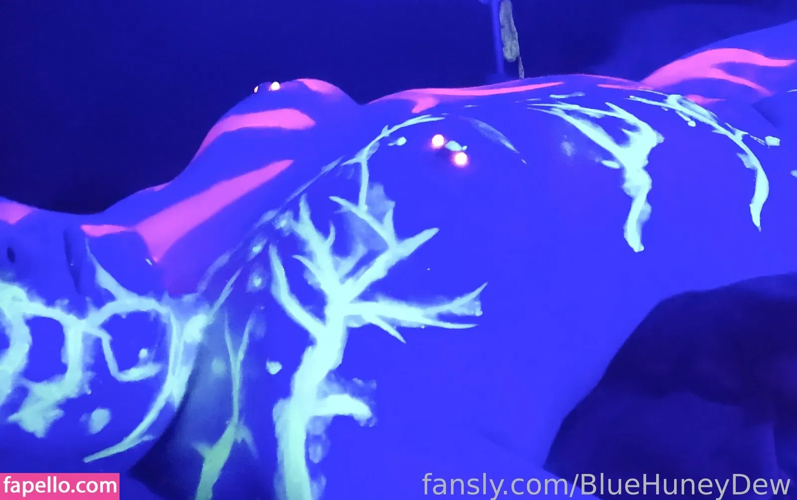 BlueHuneyDew Onlyfans Photo Gallery 