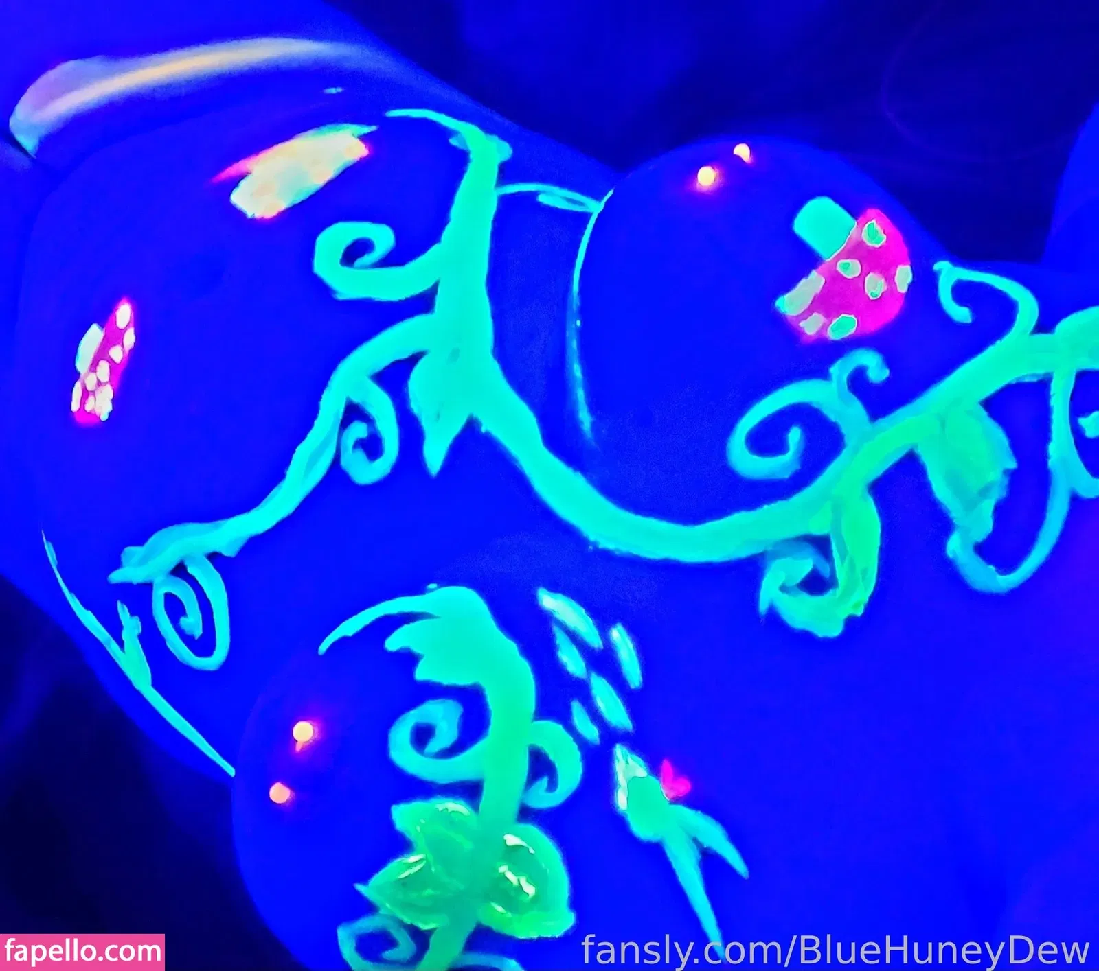 BlueHuneyDew Onlyfans Photo Gallery 