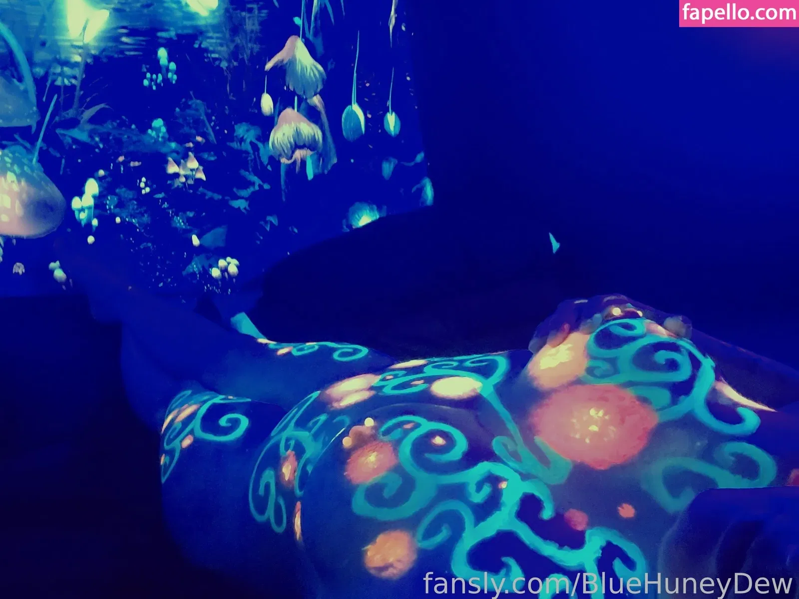 BlueHuneyDew Onlyfans Photo Gallery 