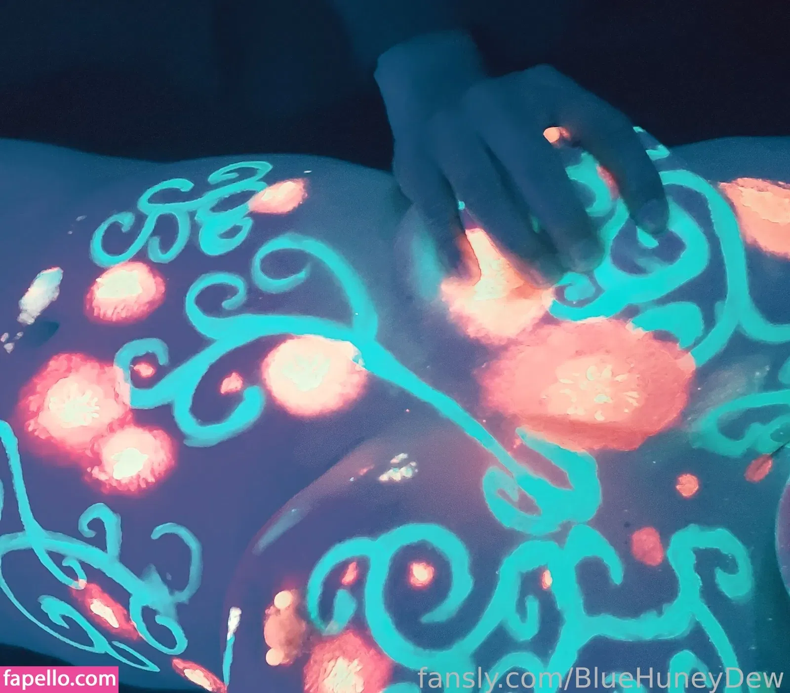 BlueHuneyDew Onlyfans Photo Gallery 